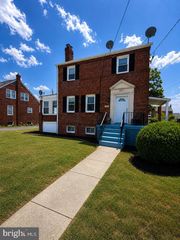 4881 TOWNE PARK RD, Suitland, MD 20746