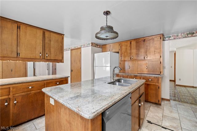 39738 Banks Road, Grafton, OH 44044