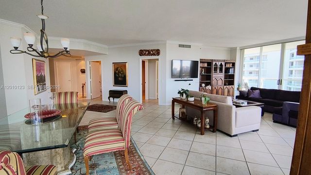 21150 Point Place 1202, Aventura, FL 33180