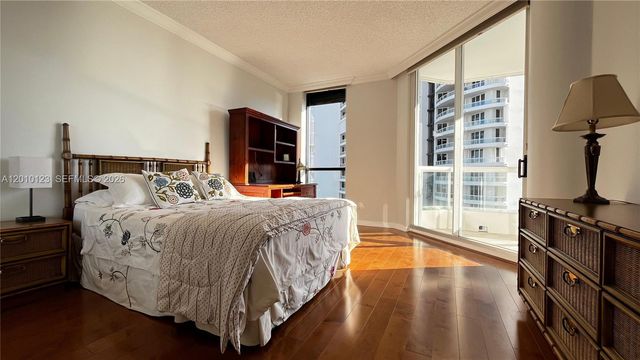 21150 Point Place 1202, Aventura, FL 33180