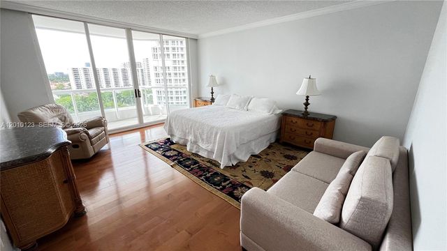 21150 Point Place 1202, Aventura, FL 33180