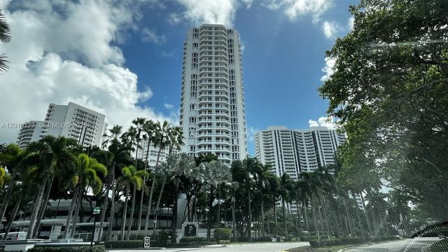 21150 Point Place 1202, Aventura, FL 33180