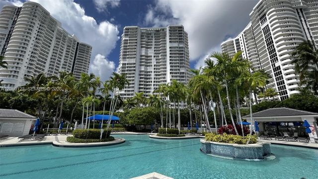 21150 Point Place 1202, Aventura, FL 33180