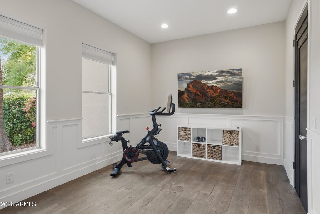 Image 17 of property listing at 6702 E SUNNYVALE Road, Paradise Valley, AZ 85253