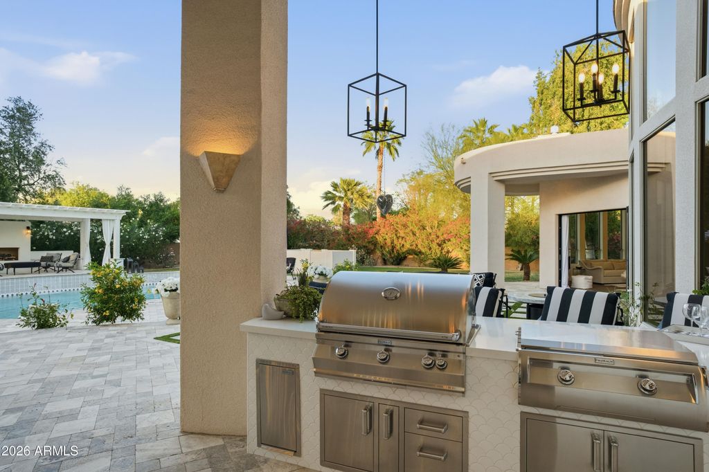 Image 23 of property listing at 6702 E SUNNYVALE Road, Paradise Valley, AZ 85253