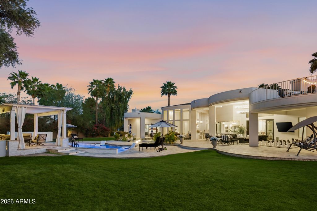 Image 30 of property listing at 6702 E SUNNYVALE Road, Paradise Valley, AZ 85253