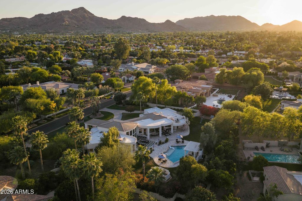 Image 32 of property listing at 6702 E SUNNYVALE Road, Paradise Valley, AZ 85253