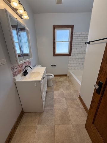 1231 Ridgeland Avenue, Berwyn, IL 60402