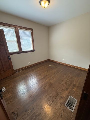1231 Ridgeland Avenue, Berwyn, IL 60402