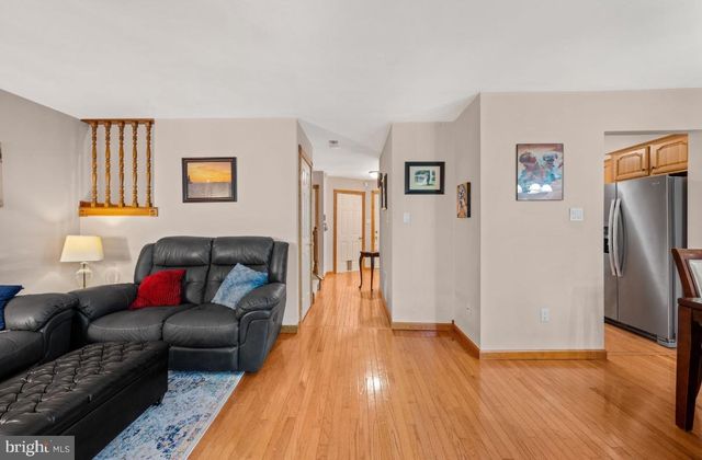 1106 MEADOWS DR, Williamstown, NJ 08094