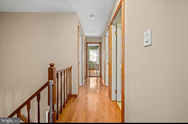1106 MEADOWS DR, Williamstown, NJ 08094