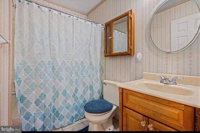 1106 MEADOWS DR, Williamstown, NJ 08094