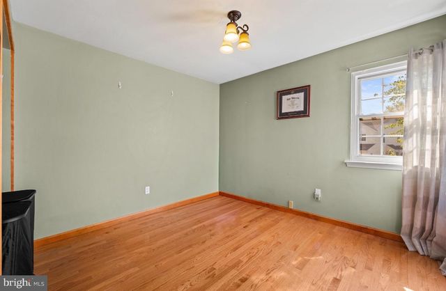 1106 MEADOWS DR, Williamstown, NJ 08094