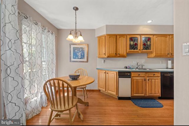 1106 MEADOWS DR, Williamstown, NJ 08094