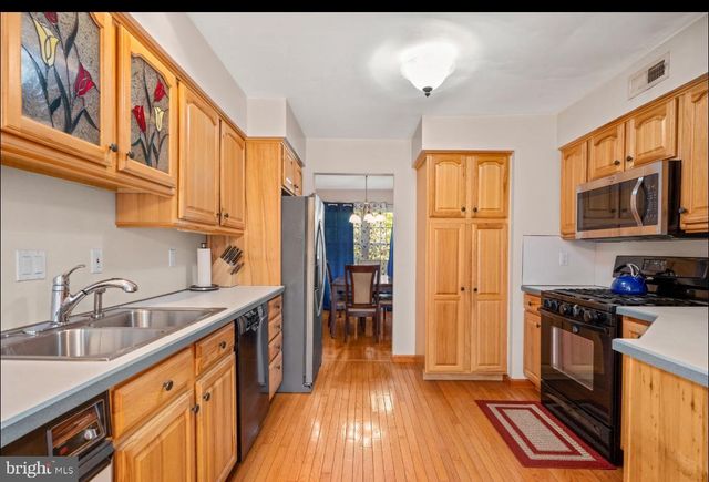 1106 MEADOWS DR, Williamstown, NJ 08094