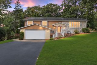 512 N Forest Drive, Addison, IL 60101