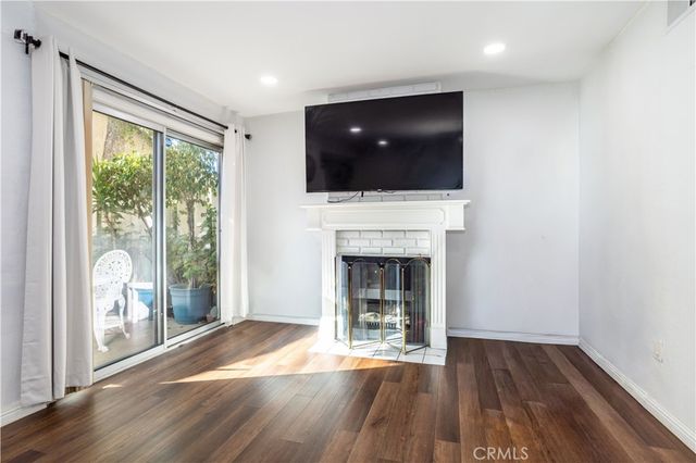 10125 De Soto 45, Chatsworth, CA 91311