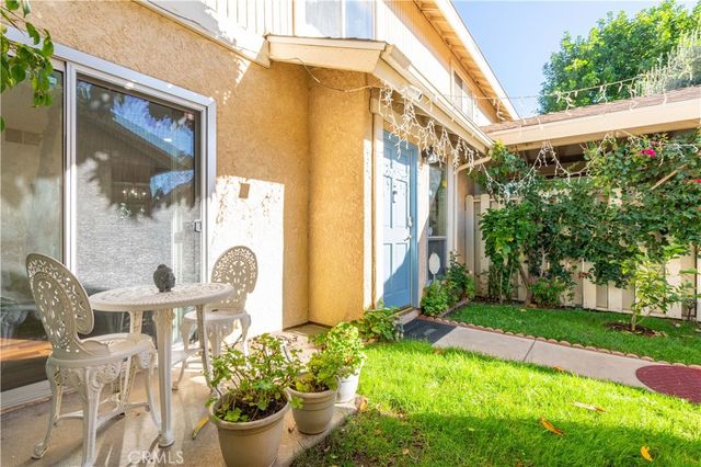 10125 De Soto 45, Chatsworth, CA 91311