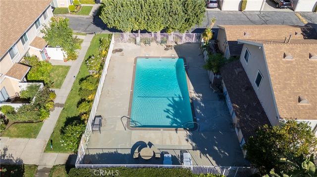 10125 De Soto 45, Chatsworth, CA 91311