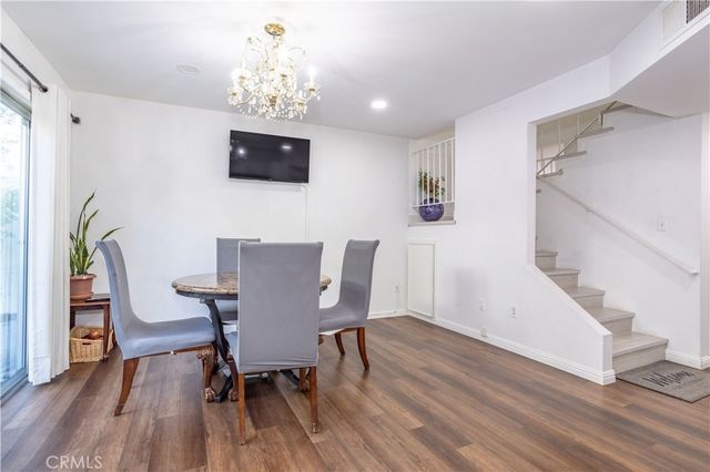 10125 De Soto 45, Chatsworth, CA 91311