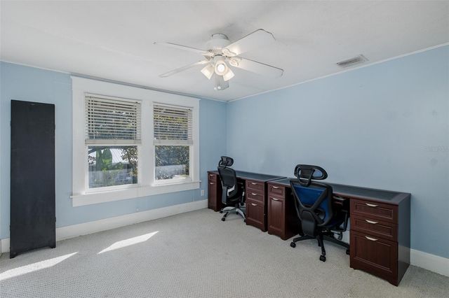 8114 N ALASKA STREET, Tampa, FL 33604