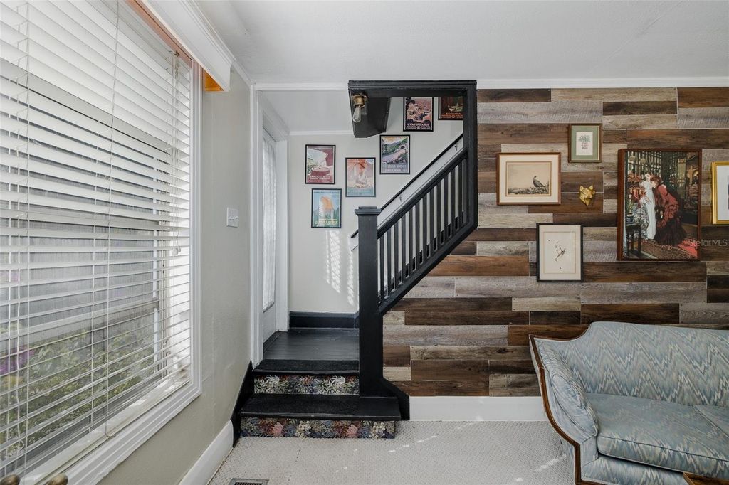 Image 26 of property listing at 8114 N ALASKA STREET, Tampa, FL 33604