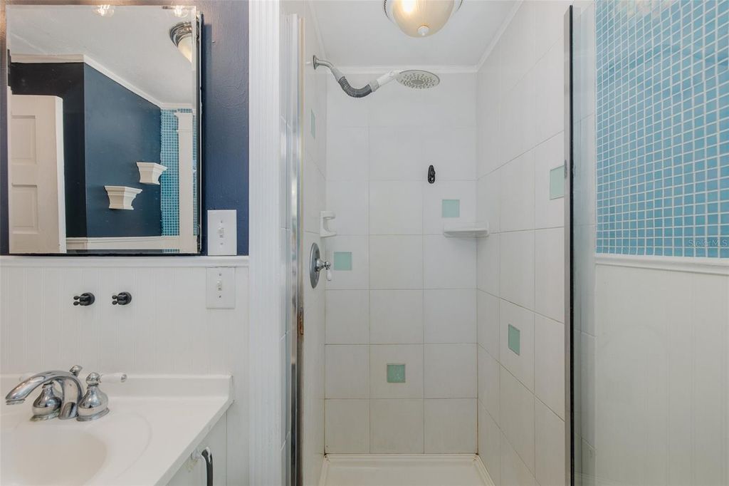 Image 38 of property listing at 8114 N ALASKA STREET, Tampa, FL 33604