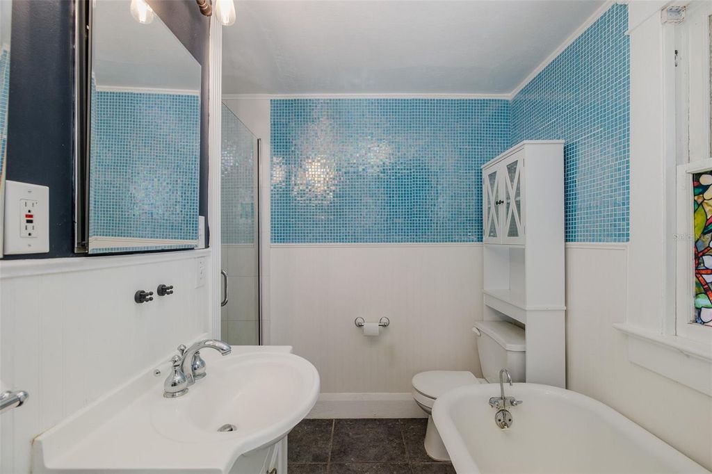 Image 39 of property listing at 8114 N ALASKA STREET, Tampa, FL 33604