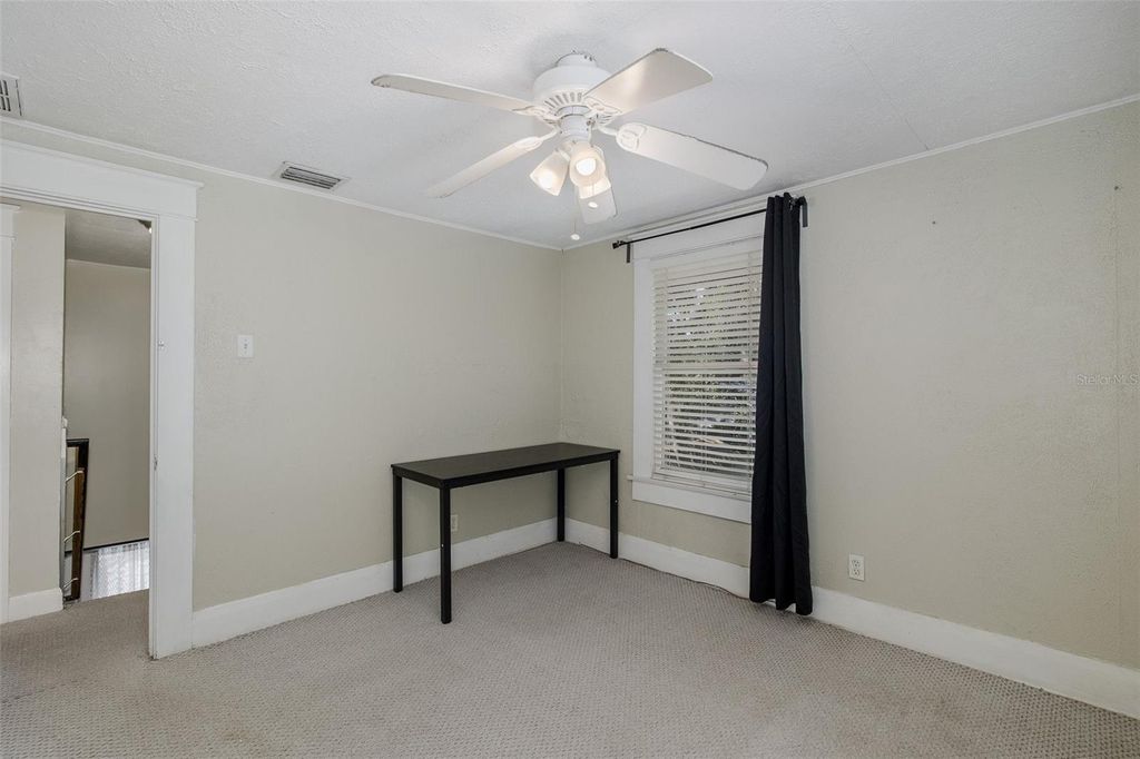 Image 43 of property listing at 8114 N ALASKA STREET, Tampa, FL 33604