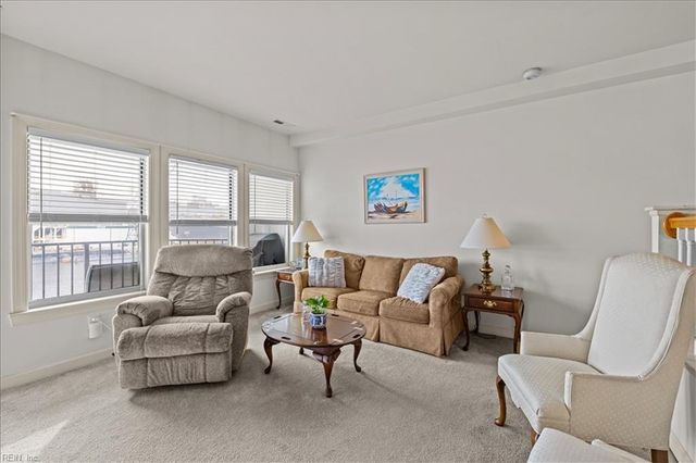 475 Water St Apt 515, Portsmouth, VA 23704