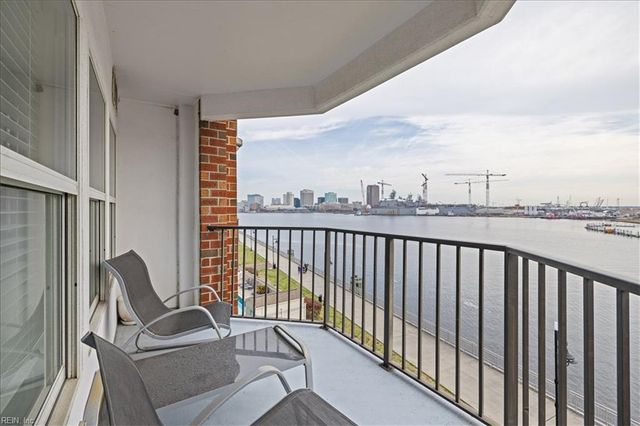 475 Water St Apt 515, Portsmouth, VA 23704