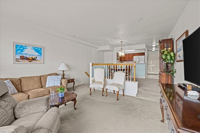 475 Water St Apt 515, Portsmouth, VA 23704