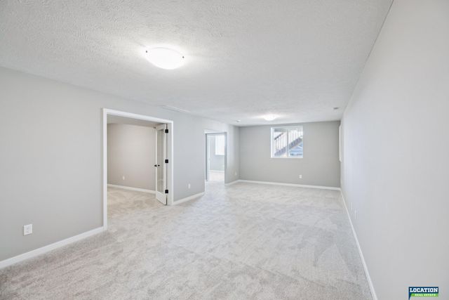 8501 Regent Court, Lincoln, NE 68507