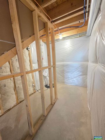 8501 Regent Court, Lincoln, NE 68507