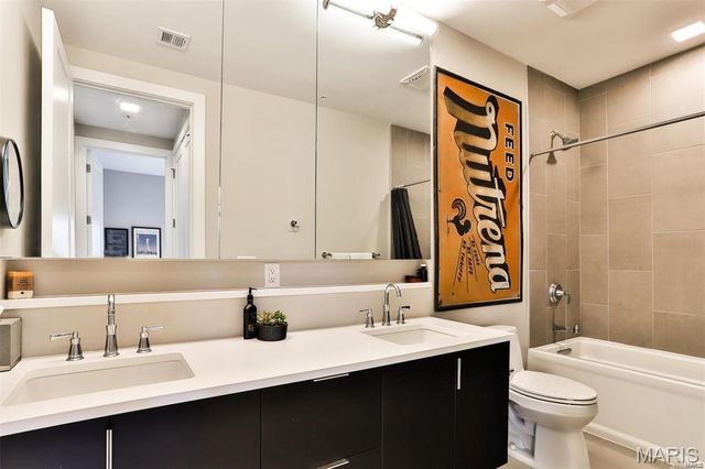 4101 Laclede Avenue 403, St Louis, MO 63108