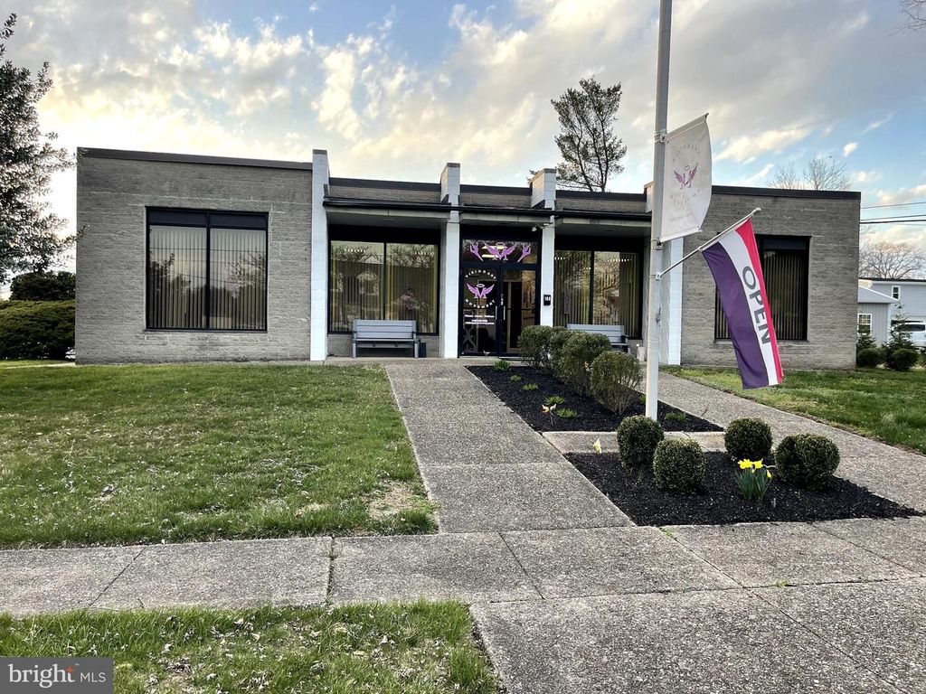 160 E ESSEX AVE, SEWELL, NJ 08080 — exterior