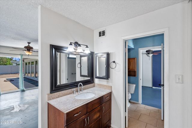 2628 W MENDOZA Circle, Mesa, AZ 85202