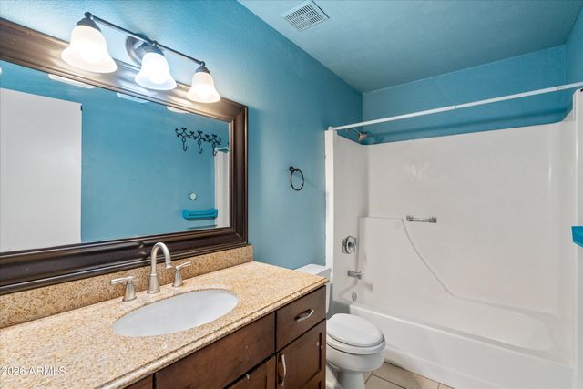 2628 W MENDOZA Circle, Mesa, AZ 85202