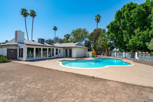 2628 W MENDOZA Circle, Mesa, AZ 85202