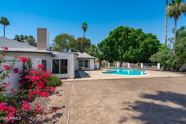 2628 W MENDOZA Circle, Mesa, AZ 85202