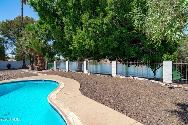 2628 W MENDOZA Circle, Mesa, AZ 85202