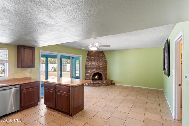 2628 W MENDOZA Circle, Mesa, AZ 85202