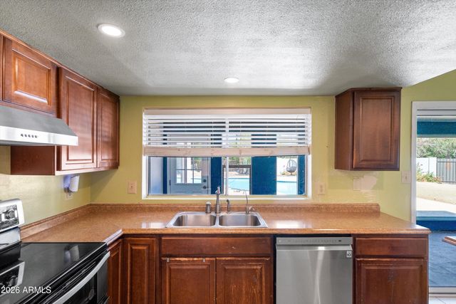 2628 W MENDOZA Circle, Mesa, AZ 85202