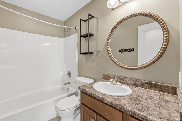 3006 Weatherstone Court, Fort Wayne, IN 46814