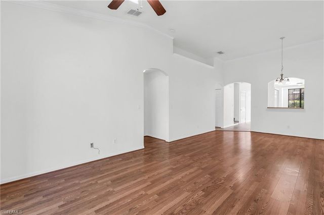 7655 Meadow Lakes DR 1002, Naples, FL 34104