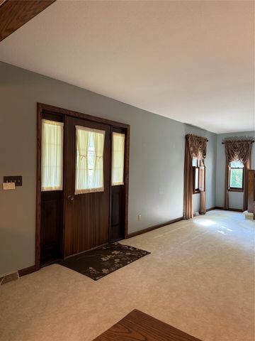 8530 PERRY Highway, Erie, PA 16509