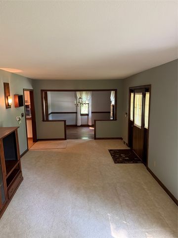 8530 PERRY Highway, Erie, PA 16509