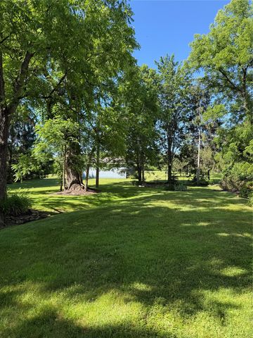 8530 PERRY Highway, Erie, PA 16509