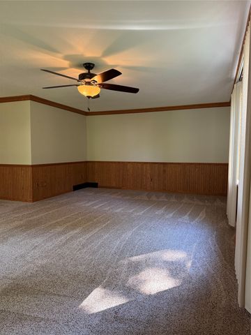 8530 PERRY Highway, Erie, PA 16509