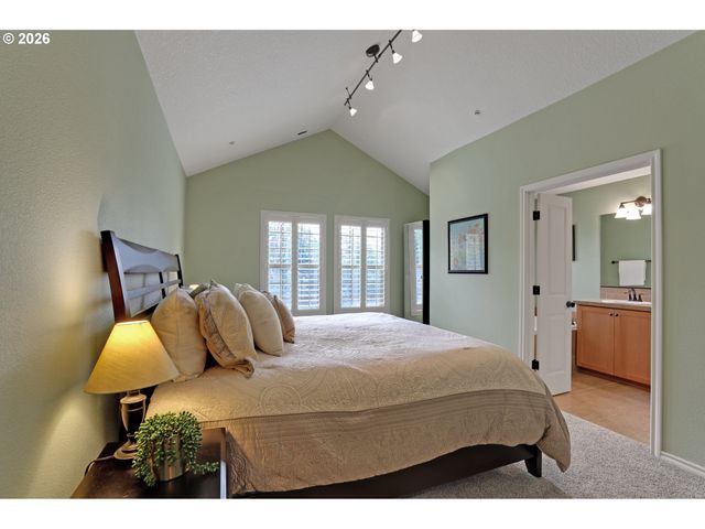 16183 Nw CENTINE Ln, Portland, OR 97229
